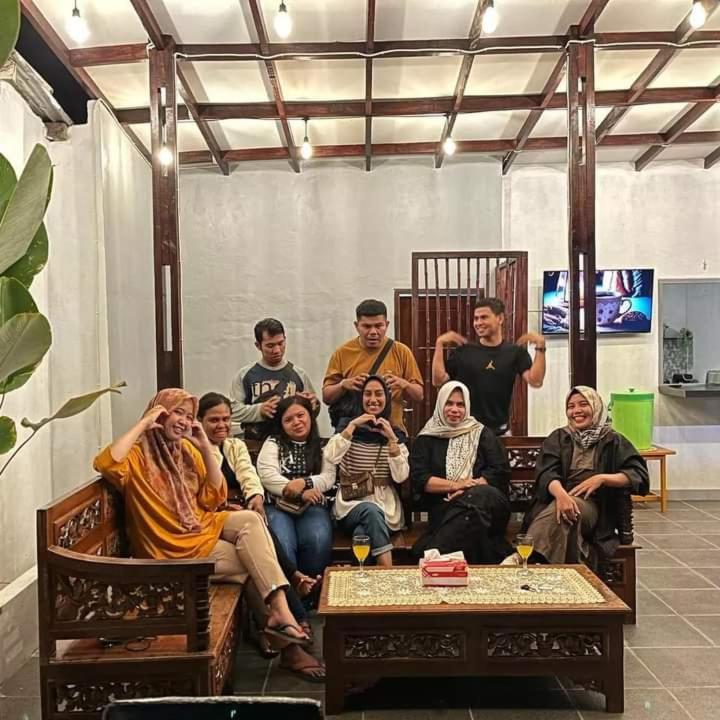 Baronda Guest House Sorong Luaran gambar