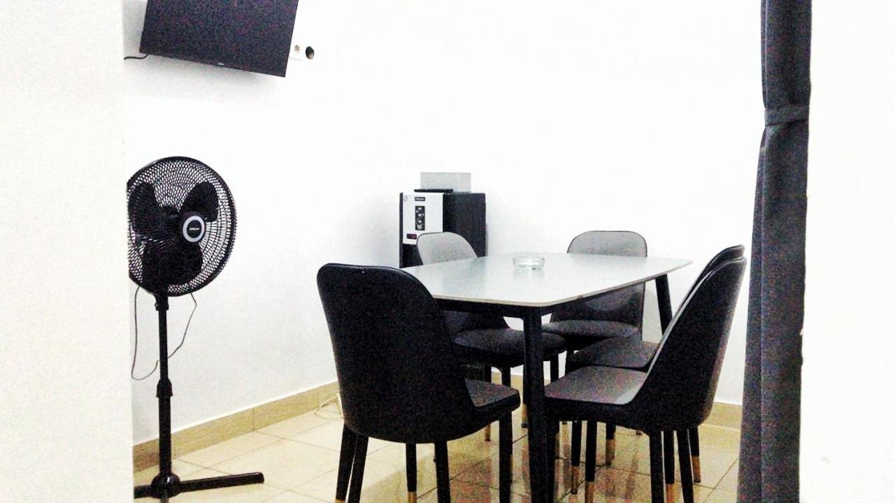 Baronda Guest House Sorong Luaran gambar