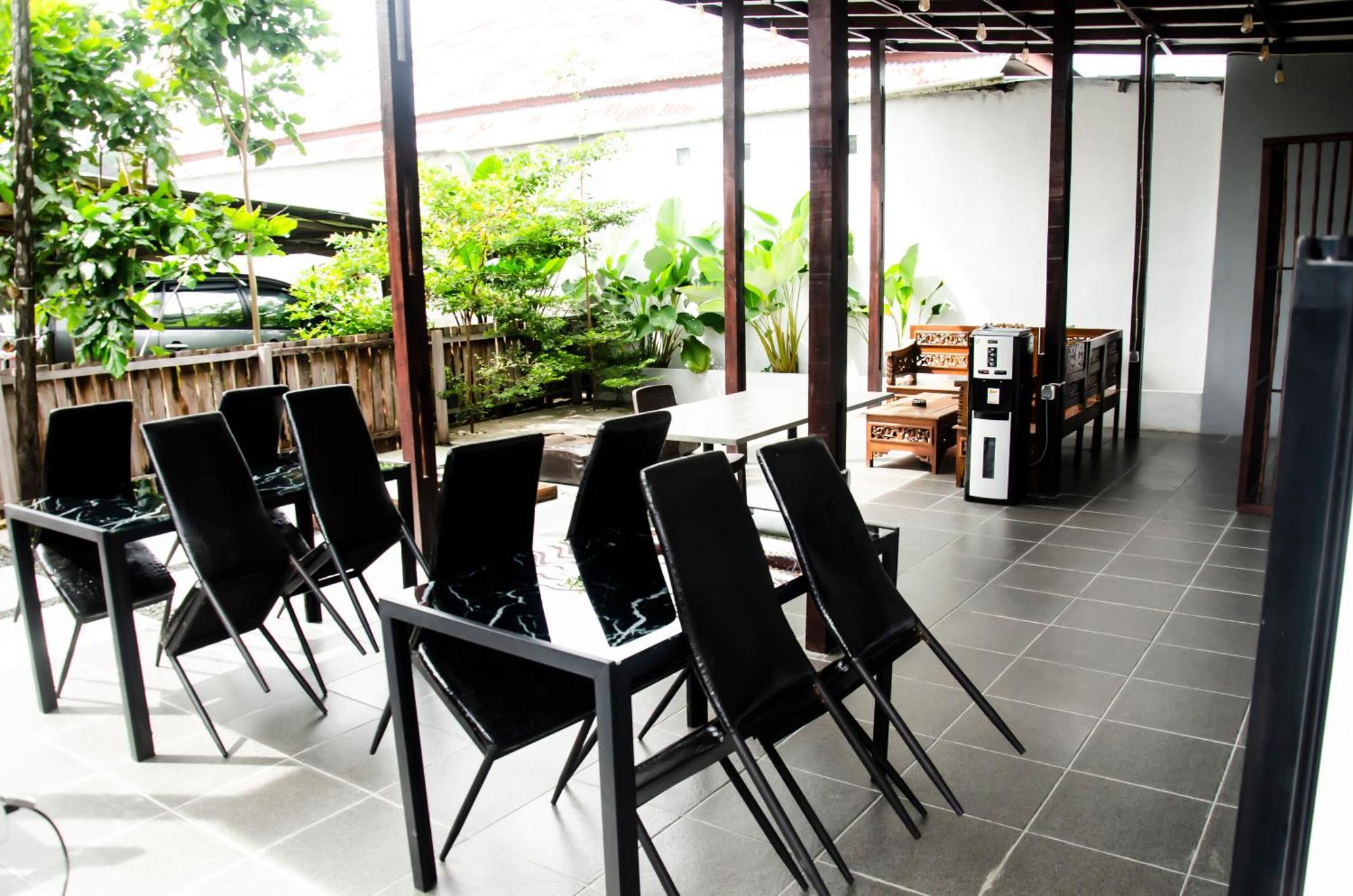 Baronda Guest House Sorong Luaran gambar