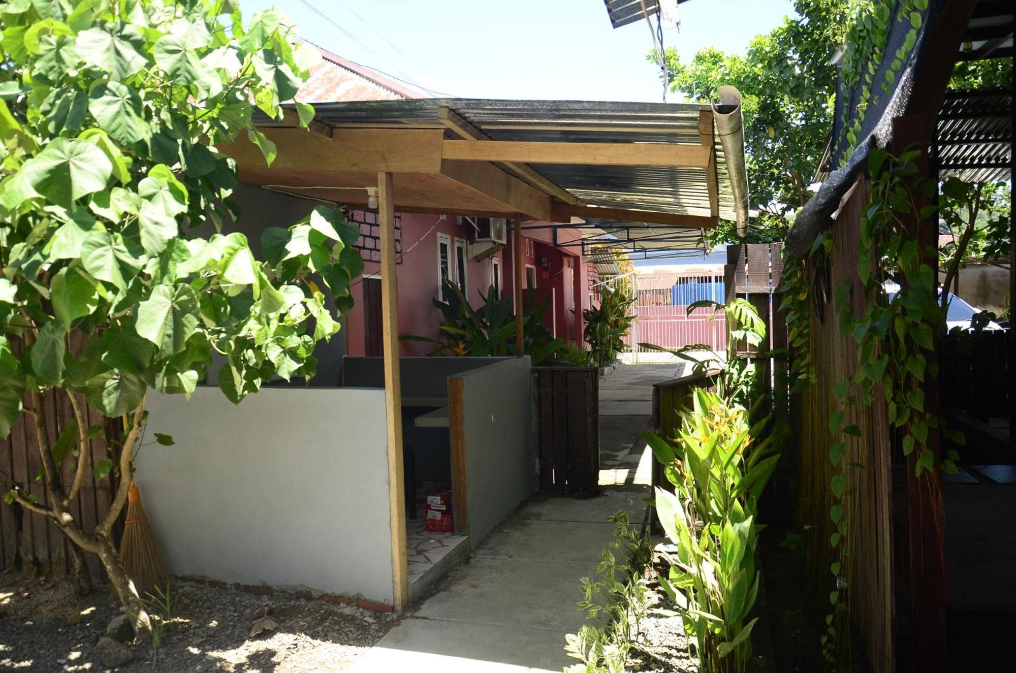 Baronda Guest House Sorong Luaran gambar